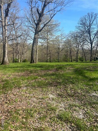 191 Mcintyre Ln, Hawk Point Township, MO 63377