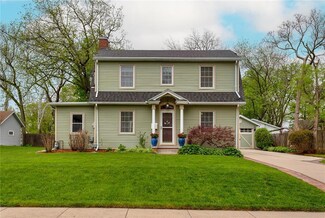1010 29th St, Des Moines, IA 50311