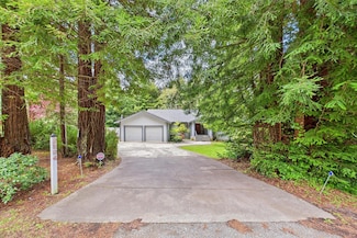 2894 Pigeon Point Rd, Eureka, CA 95503
