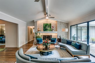 9357 Creel Creek Dr, Dallas, TX 75228