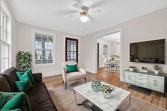 90 Allendale Rd, Hartford, CT 06106