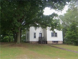 17 Pratt St, Prattsburgh, NY 14873