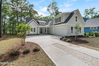 1851 Harbours Edge Ln SW, Supply, NC 28462