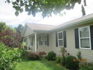 955 Rockmill Rd NW, Lancaster, OH 43130