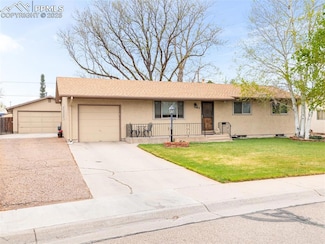 63 Radcliff Ln, Pueblo, CO 81005