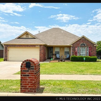 14048 S 299th East Ave, Coweta, OK 74429