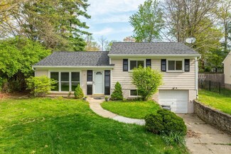 1395 Washington Cir, Cincinnati, OH 45255