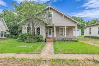 210 N Smyth St, Mart, TX 76664