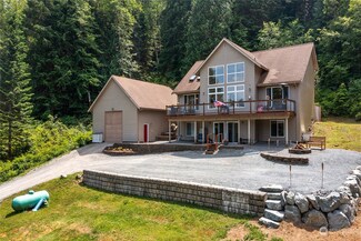 34354 S Shore Dr, Mount Vernon, WA 98274