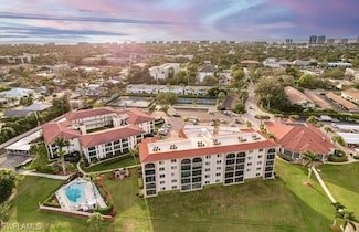 57 High Point Cir W Unit 405, Naples, FL 34103