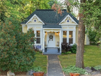 415 Preston Ave, Waitsburg, WA 99361