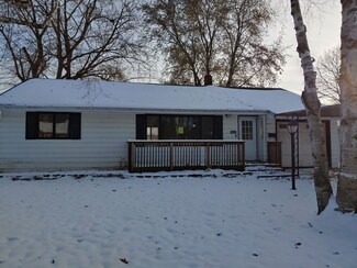 240 E Grove St, Capron, IL 61012