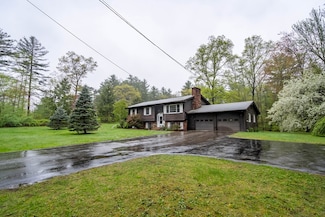 84 T Hall Rd, Charlton, MA 01507