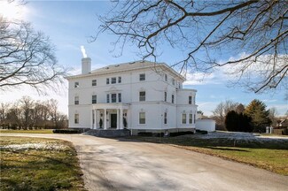 519 Bellevue Ave Unit 2N, Newport, RI 02840