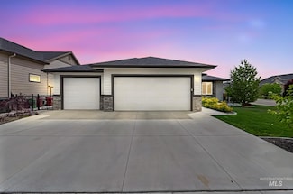 1073 W Smoky Quartz St, Kuna, ID 83634