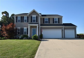 1446 Stoney Pointe Dr, North Canton, OH 44720