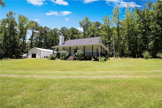48 Lamb Rd, Opelika, AL 36804