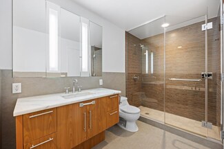 306 Gold St Unit 37C, Brooklyn, NY 11201