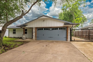 3474 Coronado Ct, Fort Worth, TX 76116