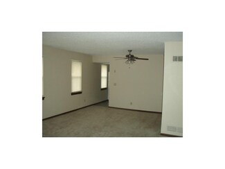 8603 NW 83rd St, Kansas City, MO 64152