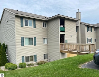 2601 Green Meadows Dr Unit 13, Traverse City, MI 49685