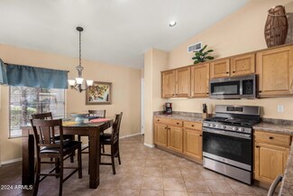 14820 W Verde Ln Unit 17, Goodyear, AZ 85395