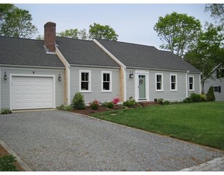 33 Fox Run Cir, South Dennis, MA 02660