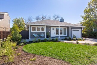 2095 Goodwin Ave, Redwood City, CA 94061