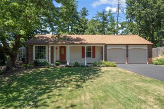 1018 Port Diane Dr, Saint Louis, MO 63146