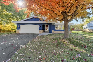 8931 N Rexleigh Dr, Milwaukee, WI 53217