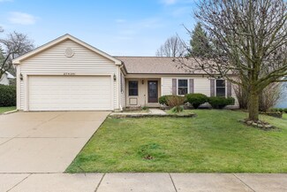 27W261 Virginia St, Winfield, IL 60190