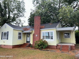 2804 Edwards St, Greenville, NC 27858