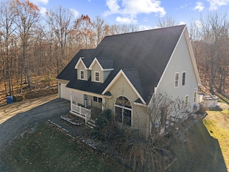 130 Kennard Rd, Newburgh, ME 04444