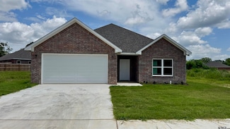 1313 Cayden Cir, Whitehouse, TX 75791