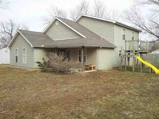307 N Graham St, Centerview, MO 64019