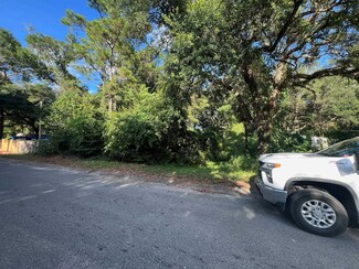 4611 W Bellarose St, Tallahassee, FL 32305