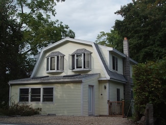 138 Leonard Street: Winter Rental, Gloucester, MA 01930