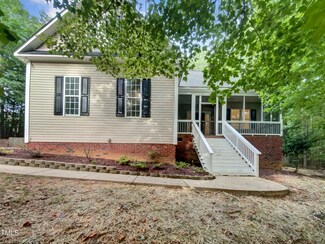 159 W Coventry Ct, Clayton, NC 27527
