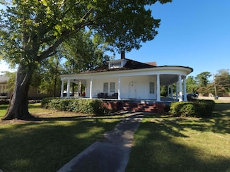 425 Jones Ave, Waynesboro, GA 30830