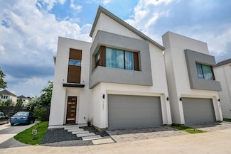 7603 Jacquelyn Gardens Ln, Houston, TX 77055