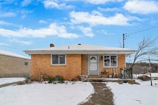2425 Stratford Ave, Coraopolis, PA 15108