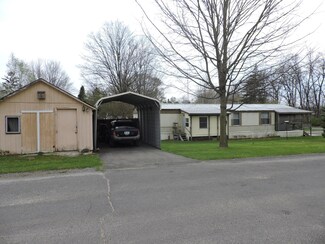 201 3rd St, Colon, MI 49040