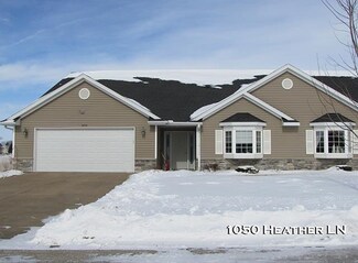 1050 Heather Ln Unit A, Platteville, WI 53818