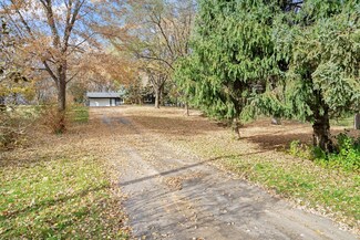 685 Nelson Rd, Maple Plain, MN 55359