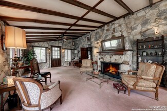 19609 Greenhill Dr, Helotes, TX 78023