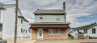 1018 W Main St, Valley View, PA 17983