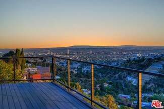 2169 Hercules Dr, Los Angeles, CA 90046