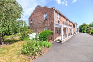 1197 Hope St Unit 7, Stamford, CT 06907
