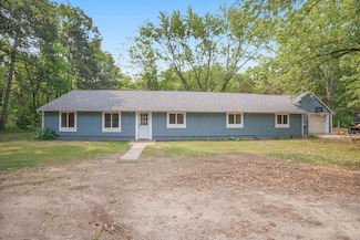 2635 E River Rd, Twin Lake, MI 49457