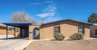 963 Maple St, Las Cruces, NM 88001